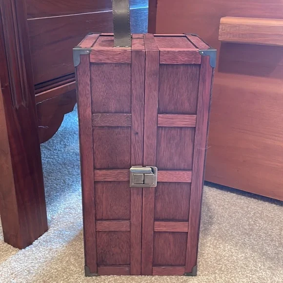 Porcelain doll in carrying crate. Additional dress, shoes and hanger. NWOT. - Picture 2 of 13